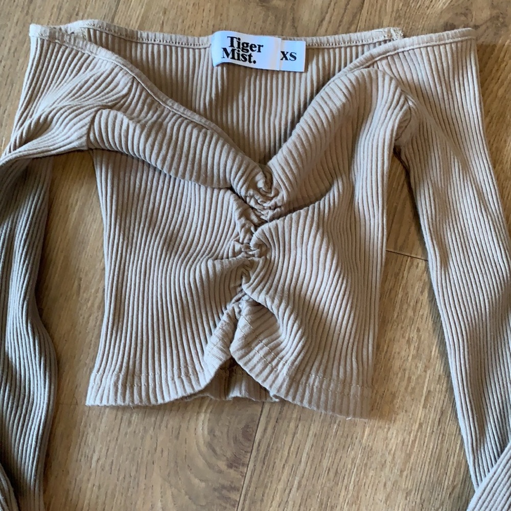 crop top - Picture 2 of 2